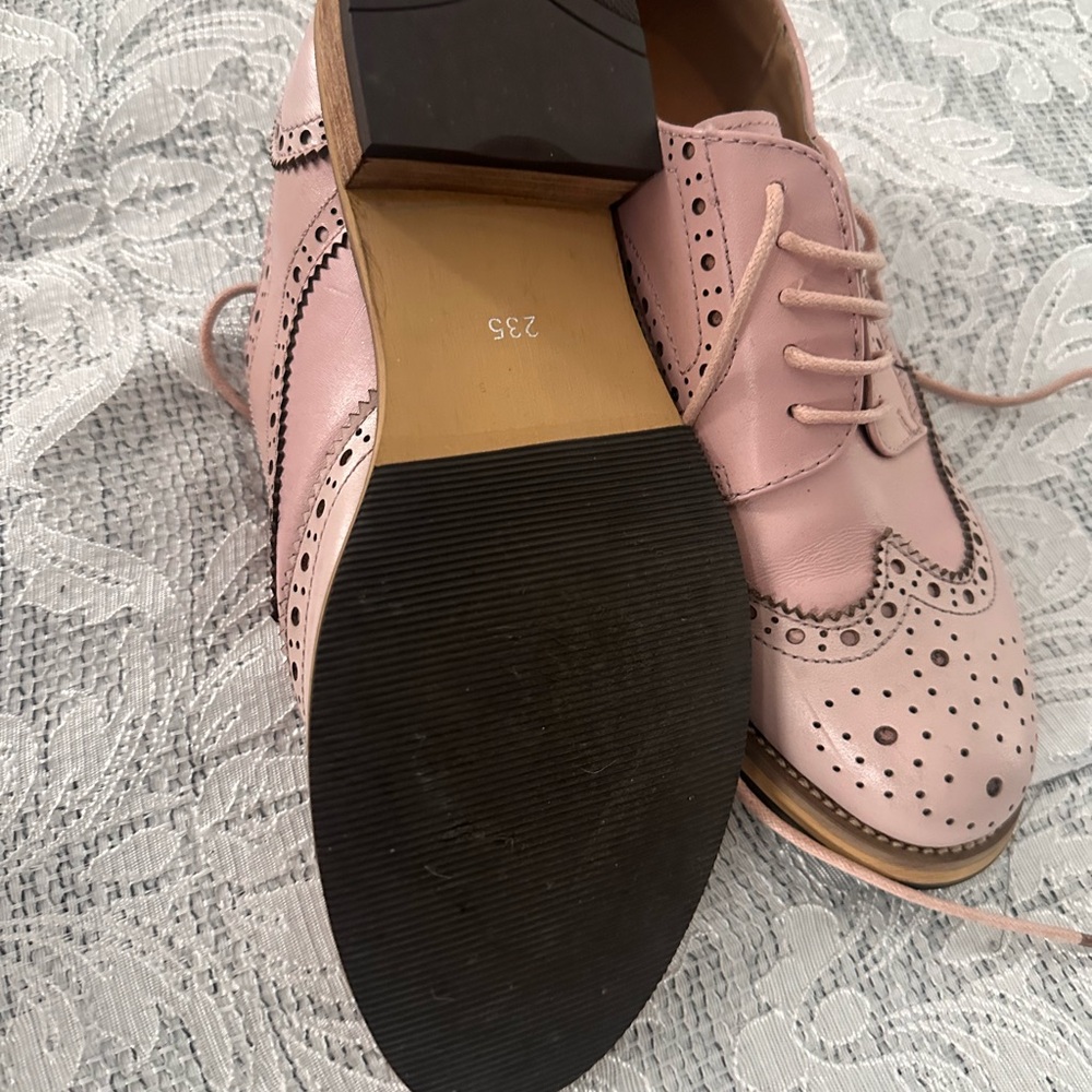 🌸 Blush Pink Wingtip Oxford Shoes – Women’s 6.5–7 - Picture 4 of 7